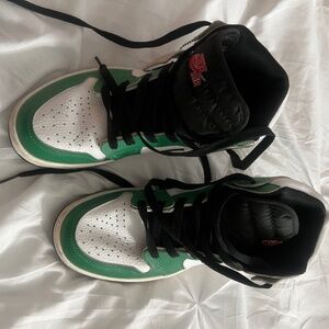 Nike green sneakers